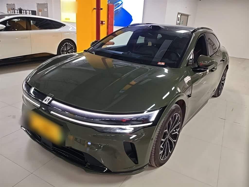 2025 Zeekr 007GT front exterior