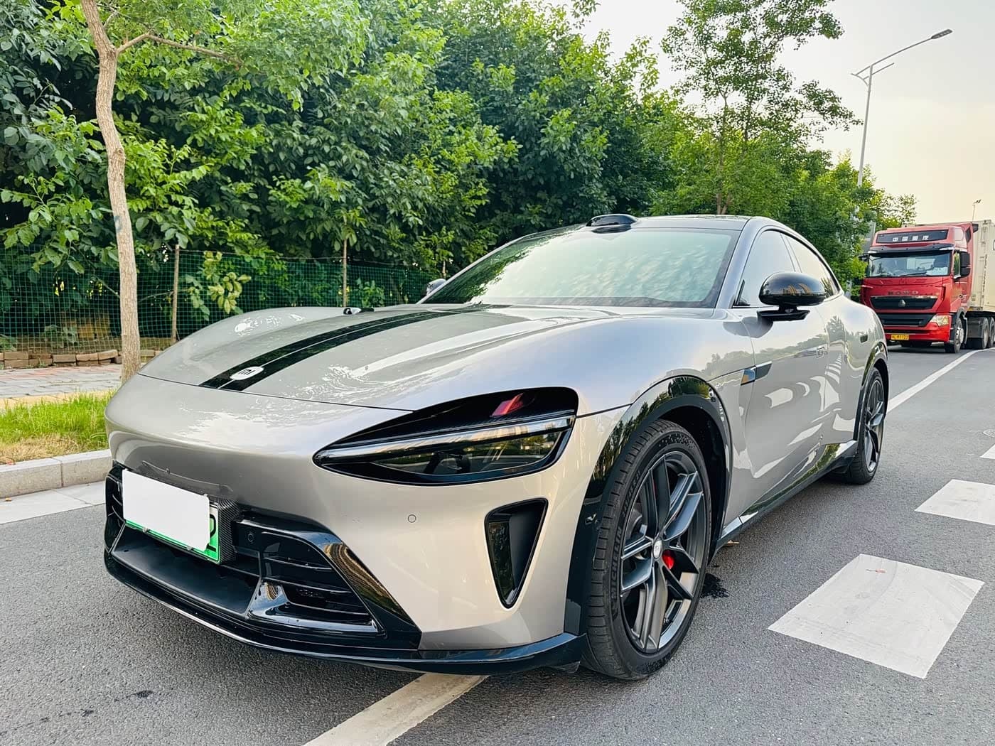 2025 Xiaomi Auto Xiaomi YU7 front exterior
