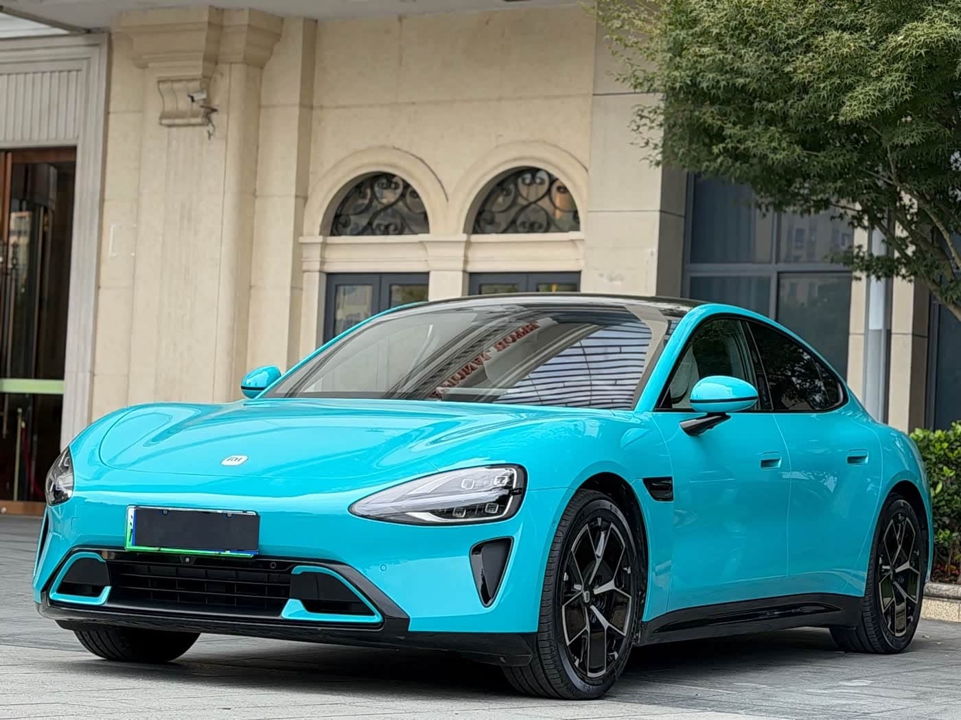 2024 Xiaomi Auto Xiaomi SU7 front exterior