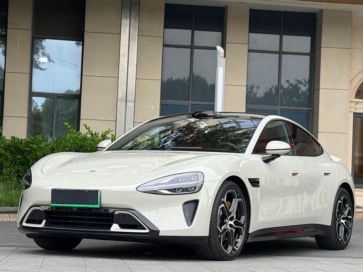 2024 Xiaomi Auto Xiaomi SU7 front exterior