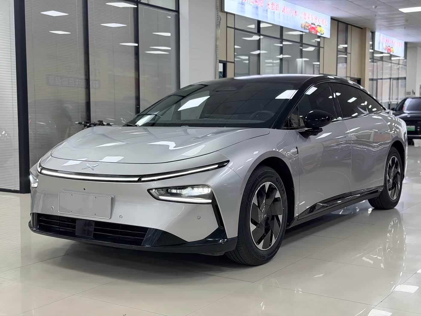 2025 XPeng P7+ front exterior