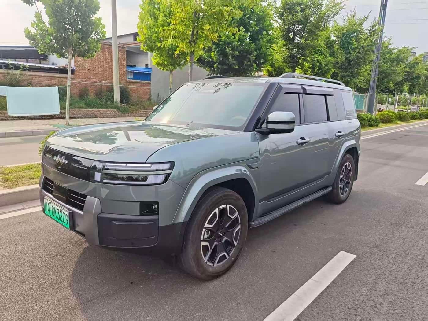 2025 Fang Cheng Bao Titanium 7 front exterior