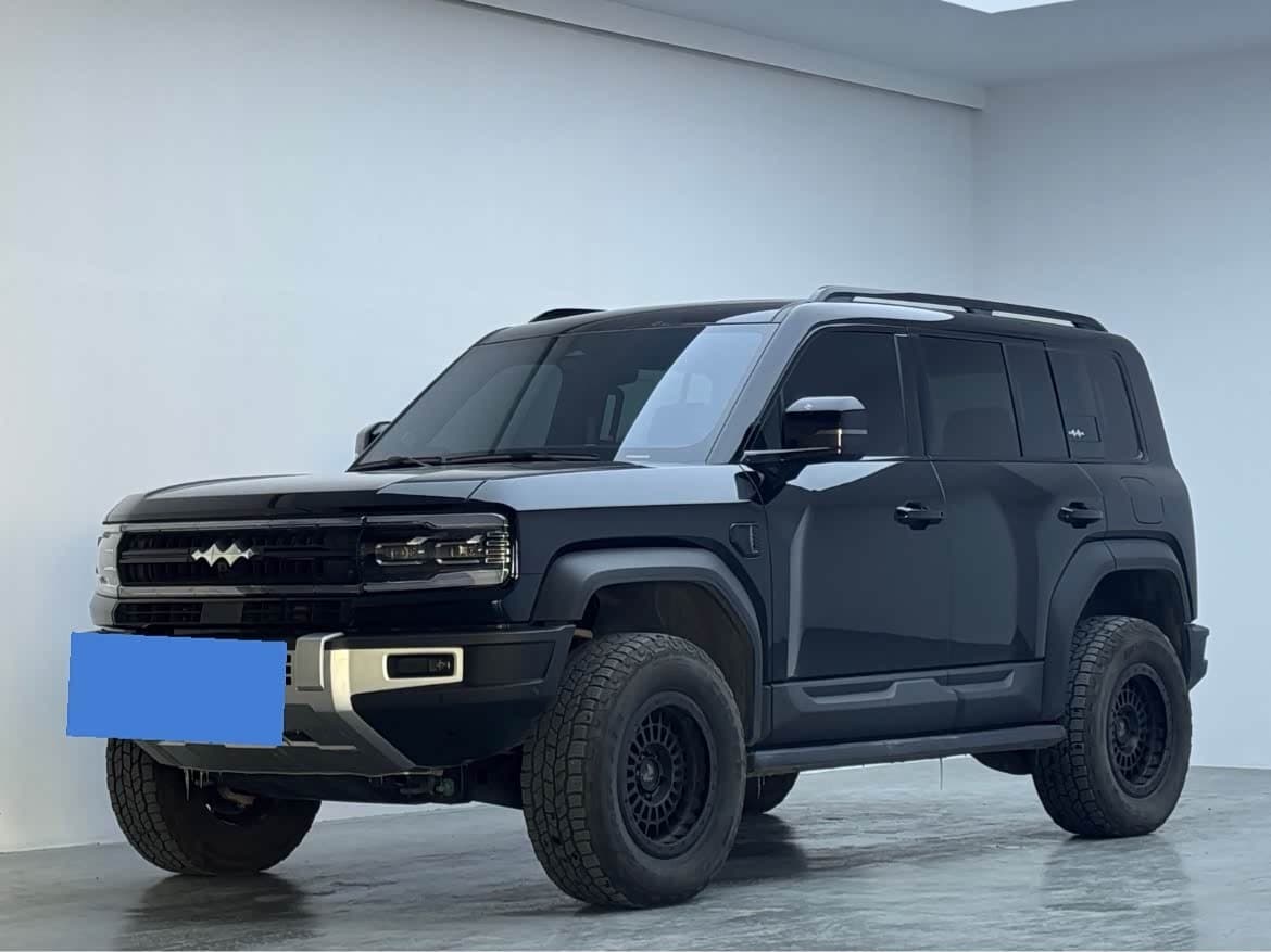 2025 Fang Cheng Bao Leopard 5 front exterior
