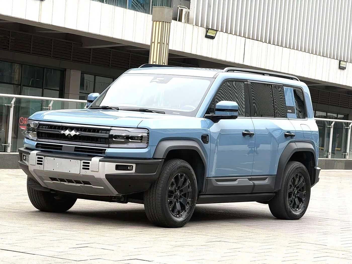 2023 Fang Cheng Bao Leopard 5 front exterior