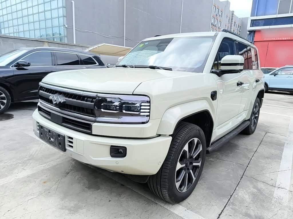 2025 Fang Cheng Bao Leopard 5 front exterior
