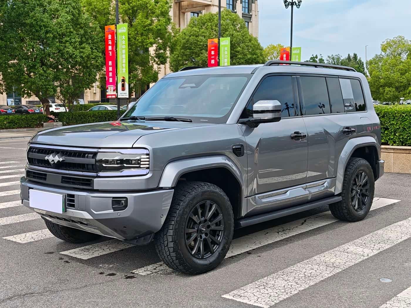 2025 Fang Cheng Bao Leopard 5 front exterior