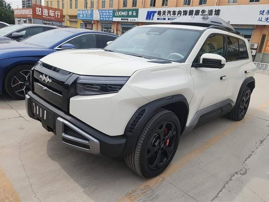 2025 Fang Cheng Bao Titanium 3 front exterior