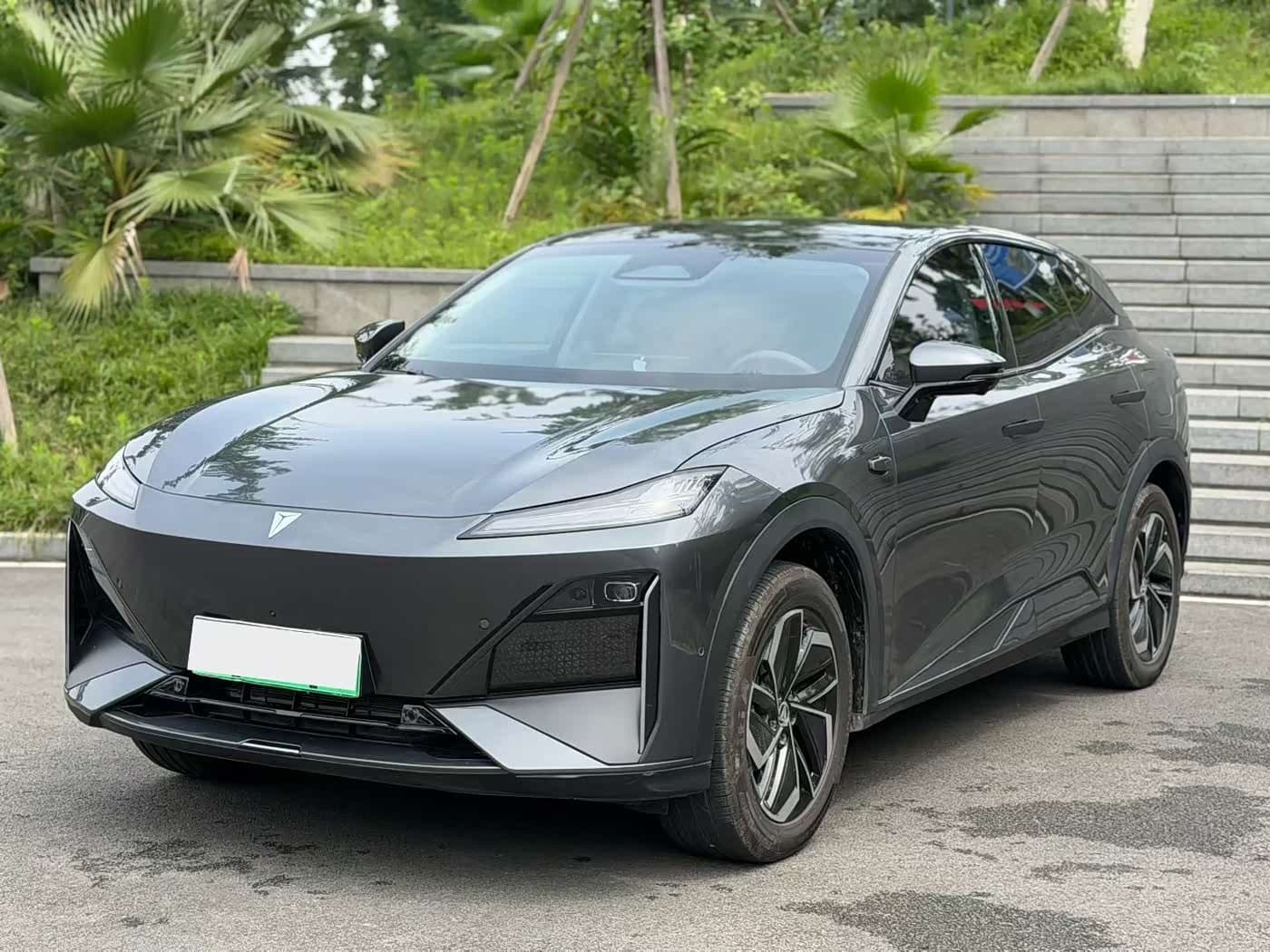 2025 Deepal S07 front exterior