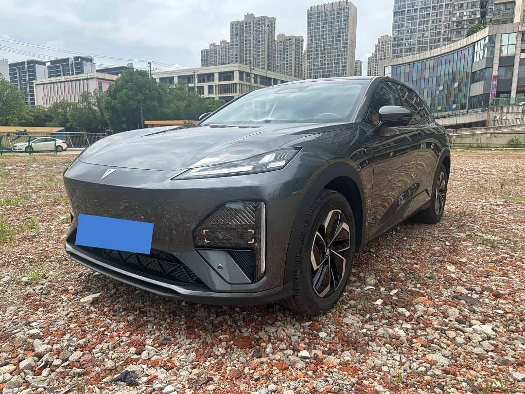 2025 Deepal S07 front exterior