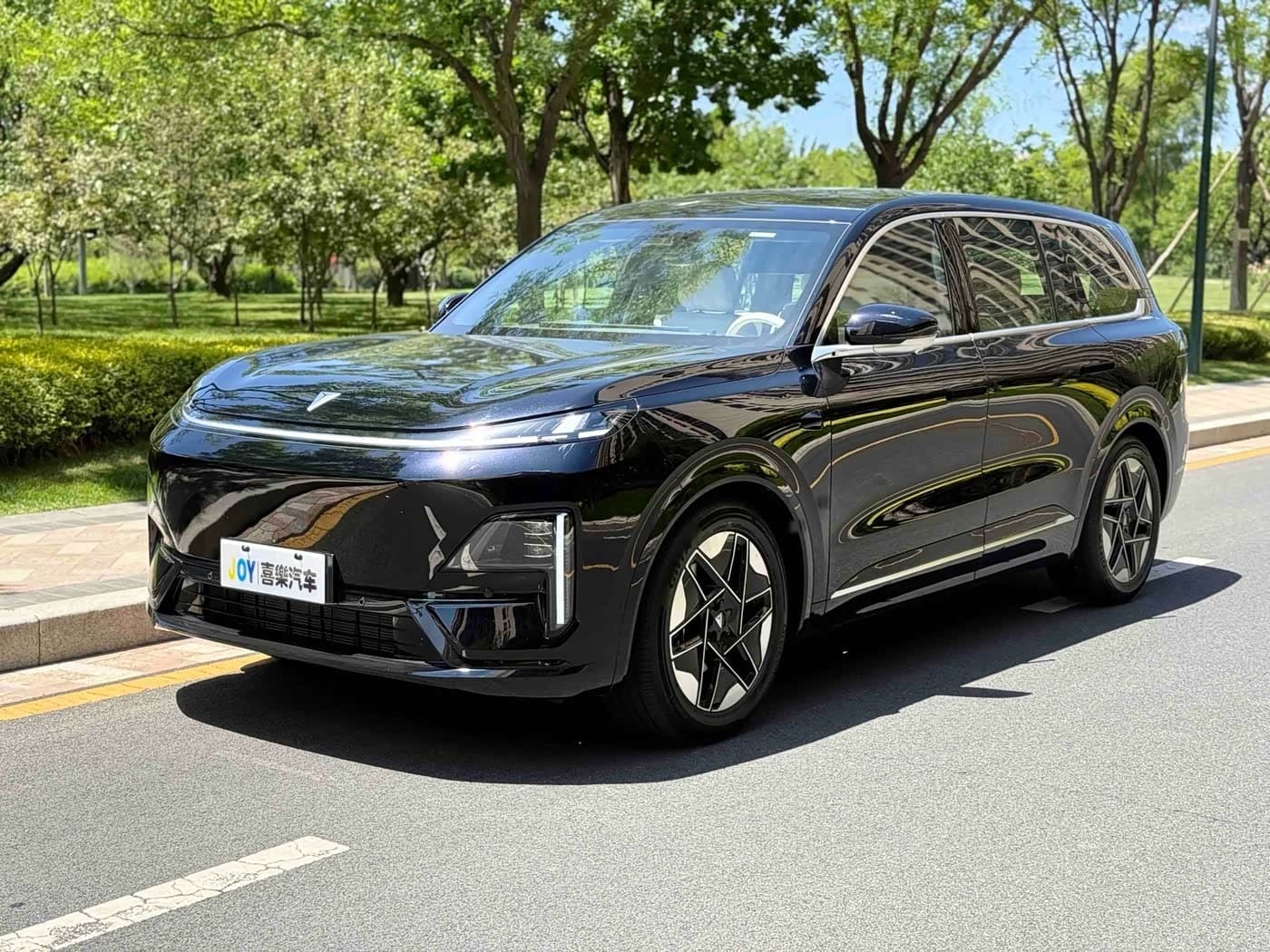 2026 Deepal Deep Blue S09 front exterior