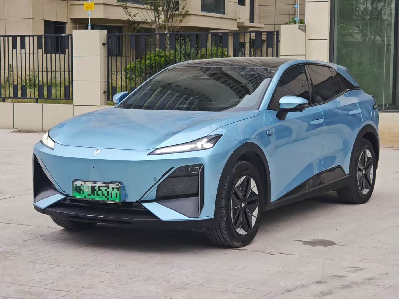 2024 Deepal S07 front exterior