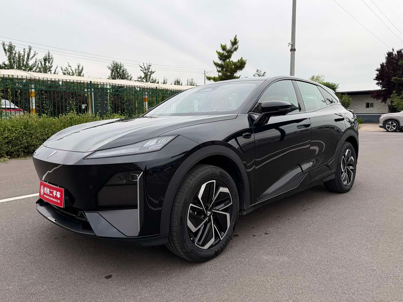 2025 Deepal S07 front exterior