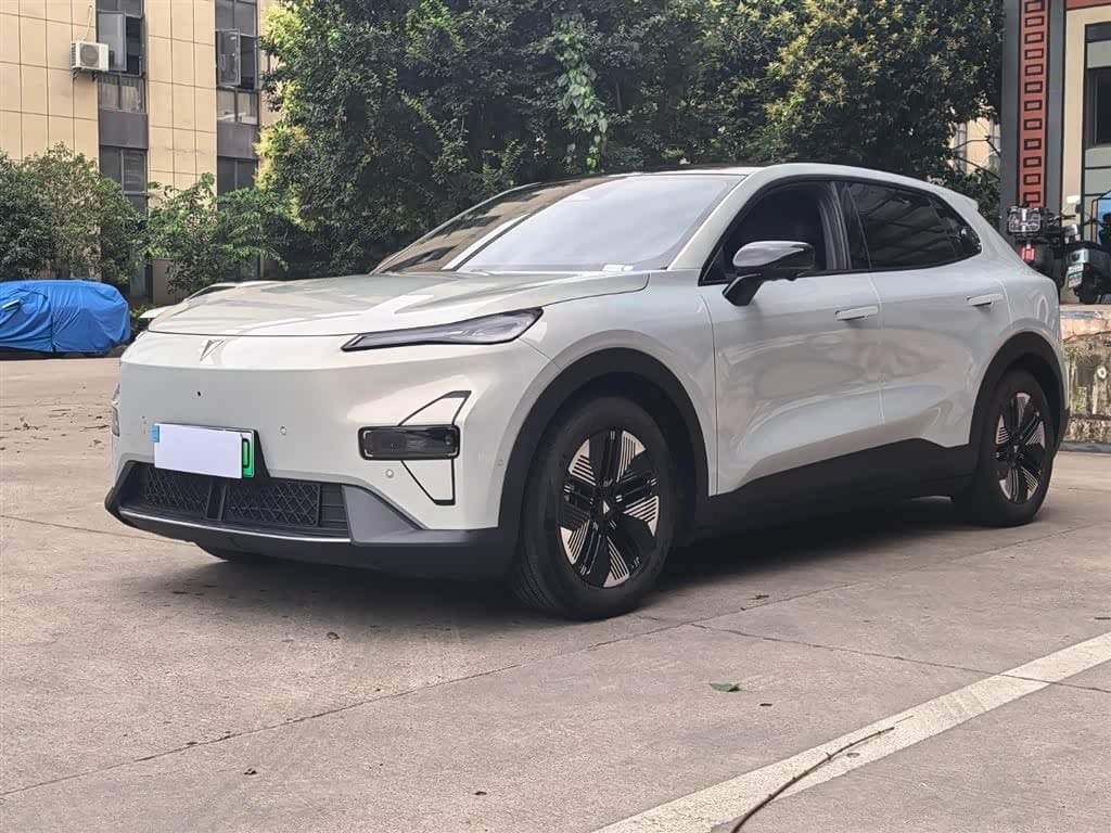2024 Deepal Shenlan S05 front exterior