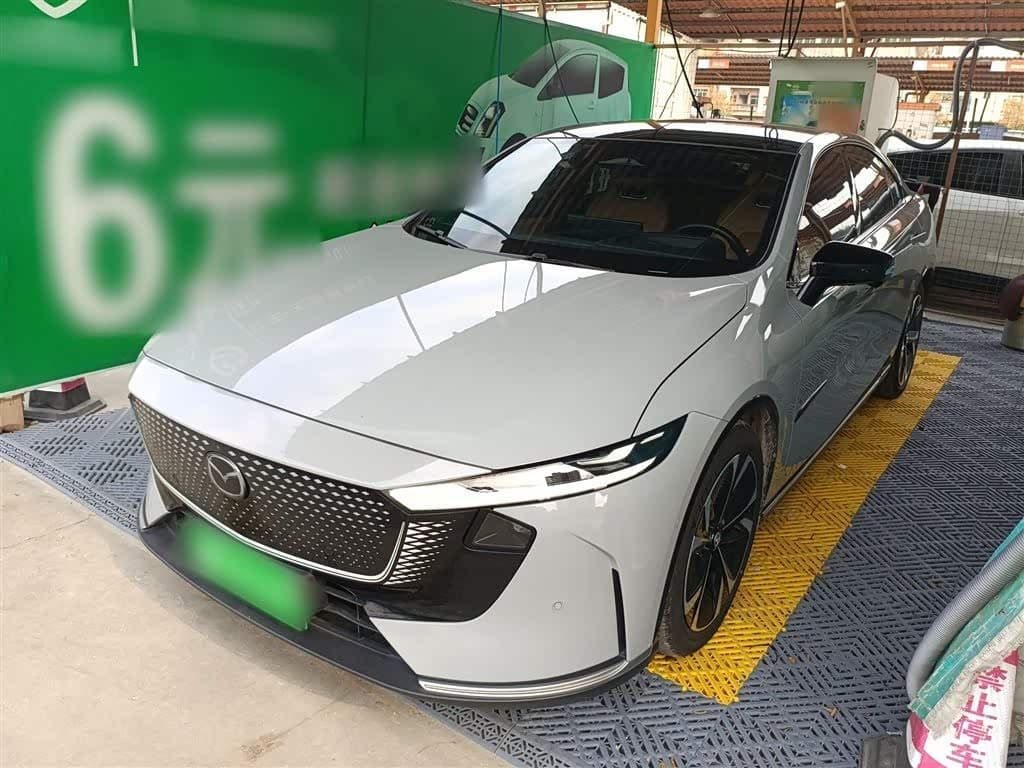 2024 Mazda EZ-6