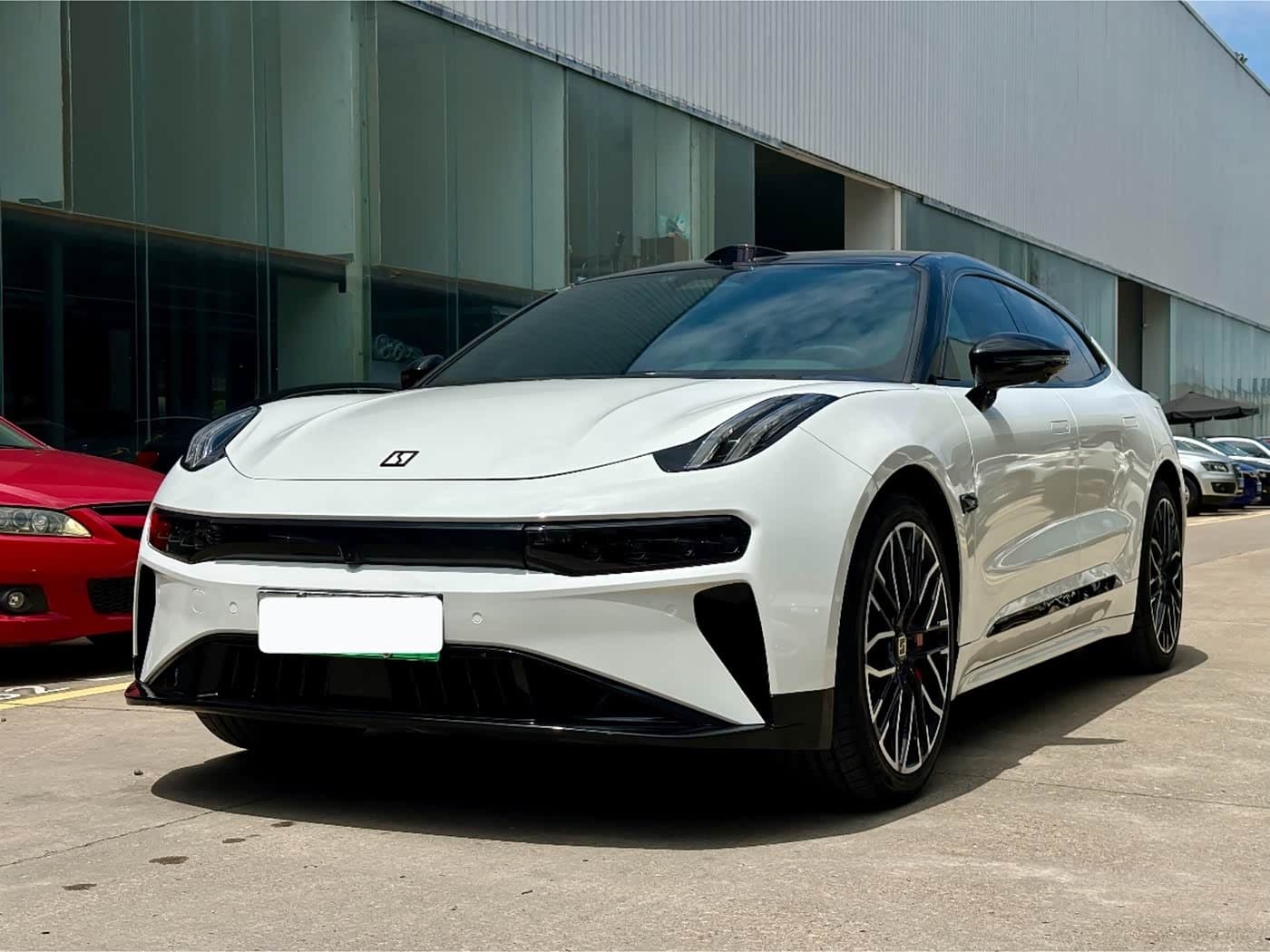 2024 Zeekr 001 front exterior