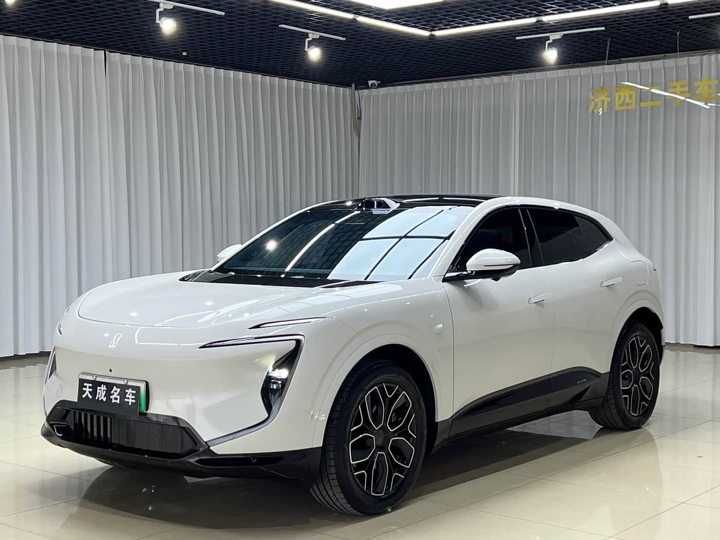 2025 Avatr 07 front exterior