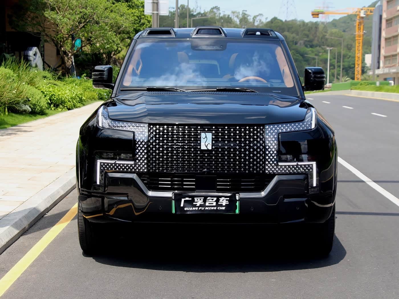 2025 Yangwang U8 L