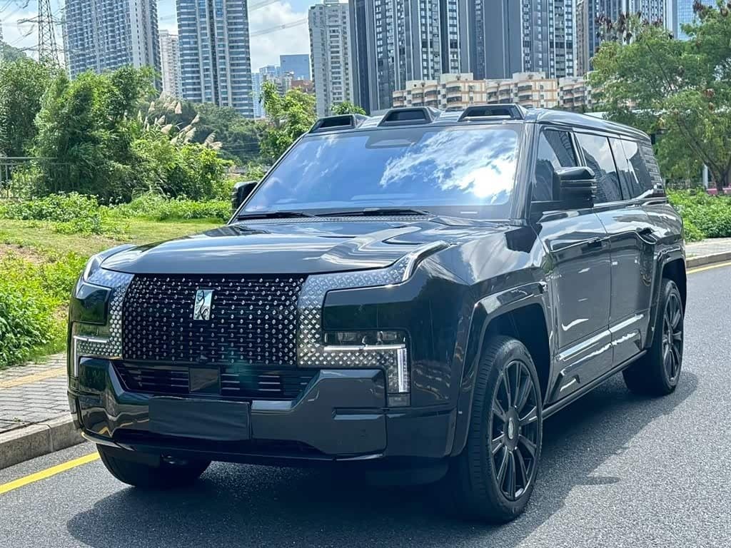 2025 Yangwang U8 L