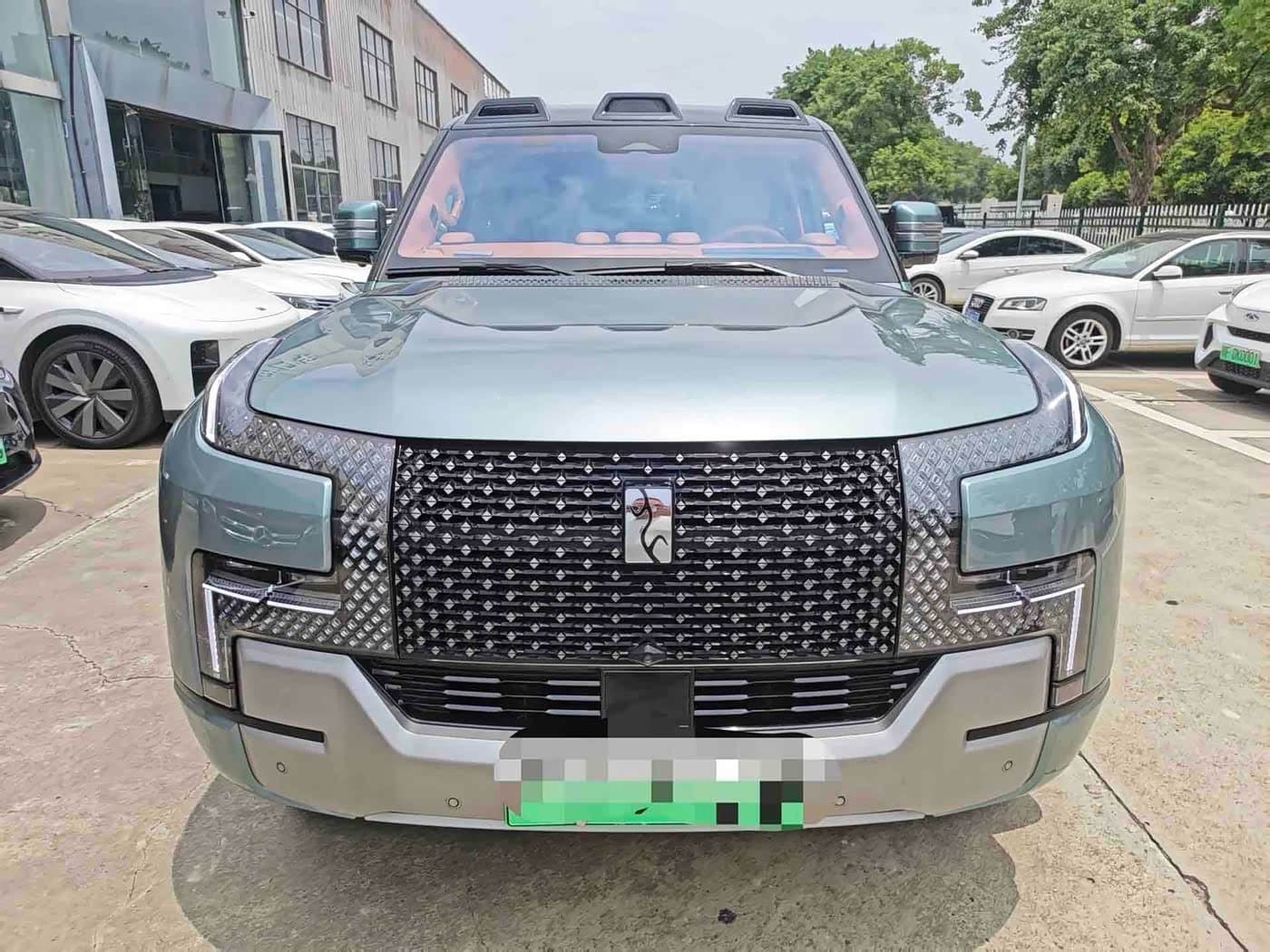 2023 Yangwang U8