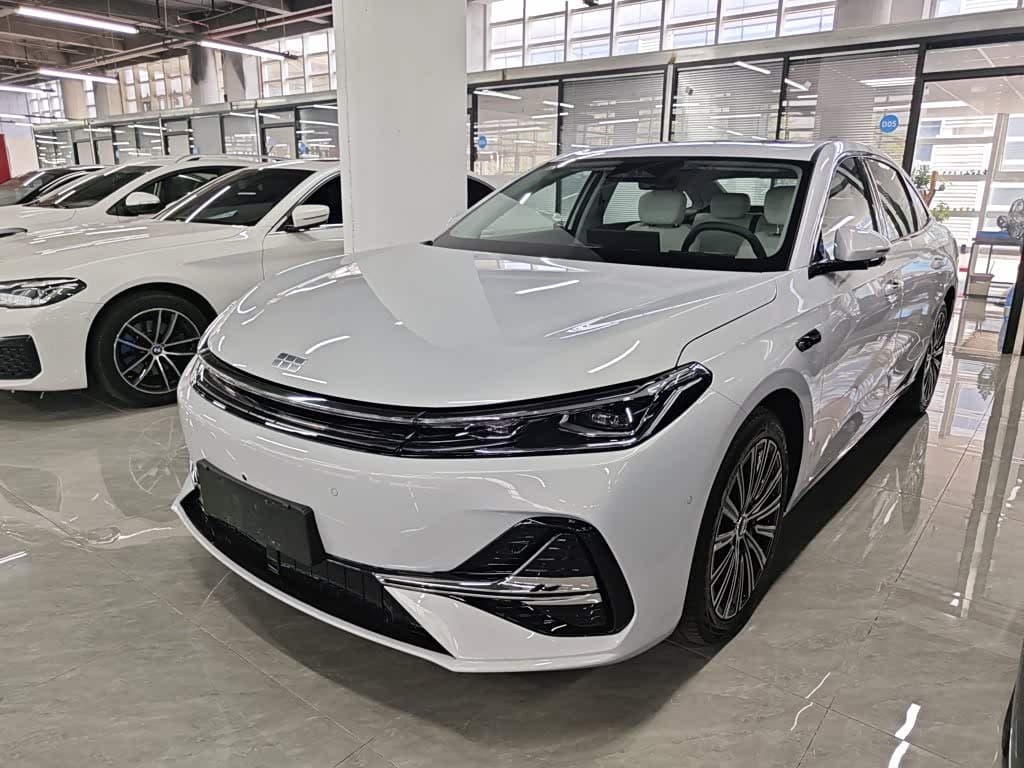 2025 Geely Galaxy Galaxy A7 front exterior