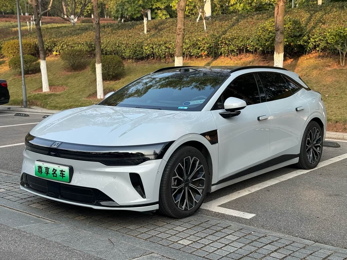 2025 Zeekr 007GT front exterior