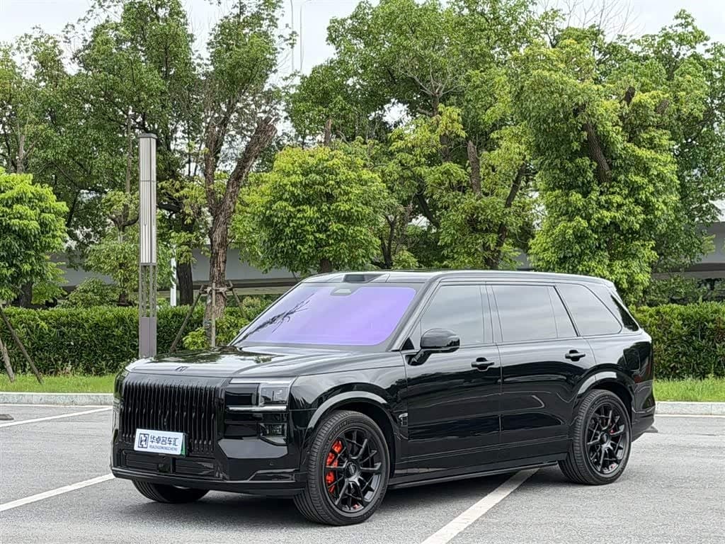 2025 Zeekr 9X front exterior