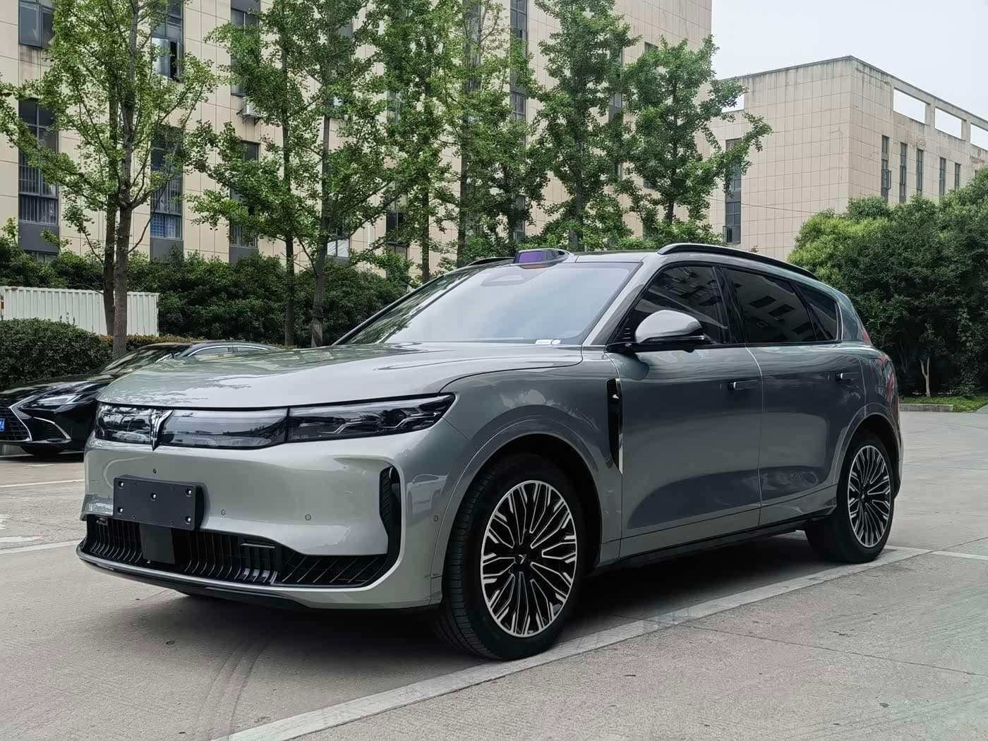 2025 Voyah Auto VOYAH FREE front exterior