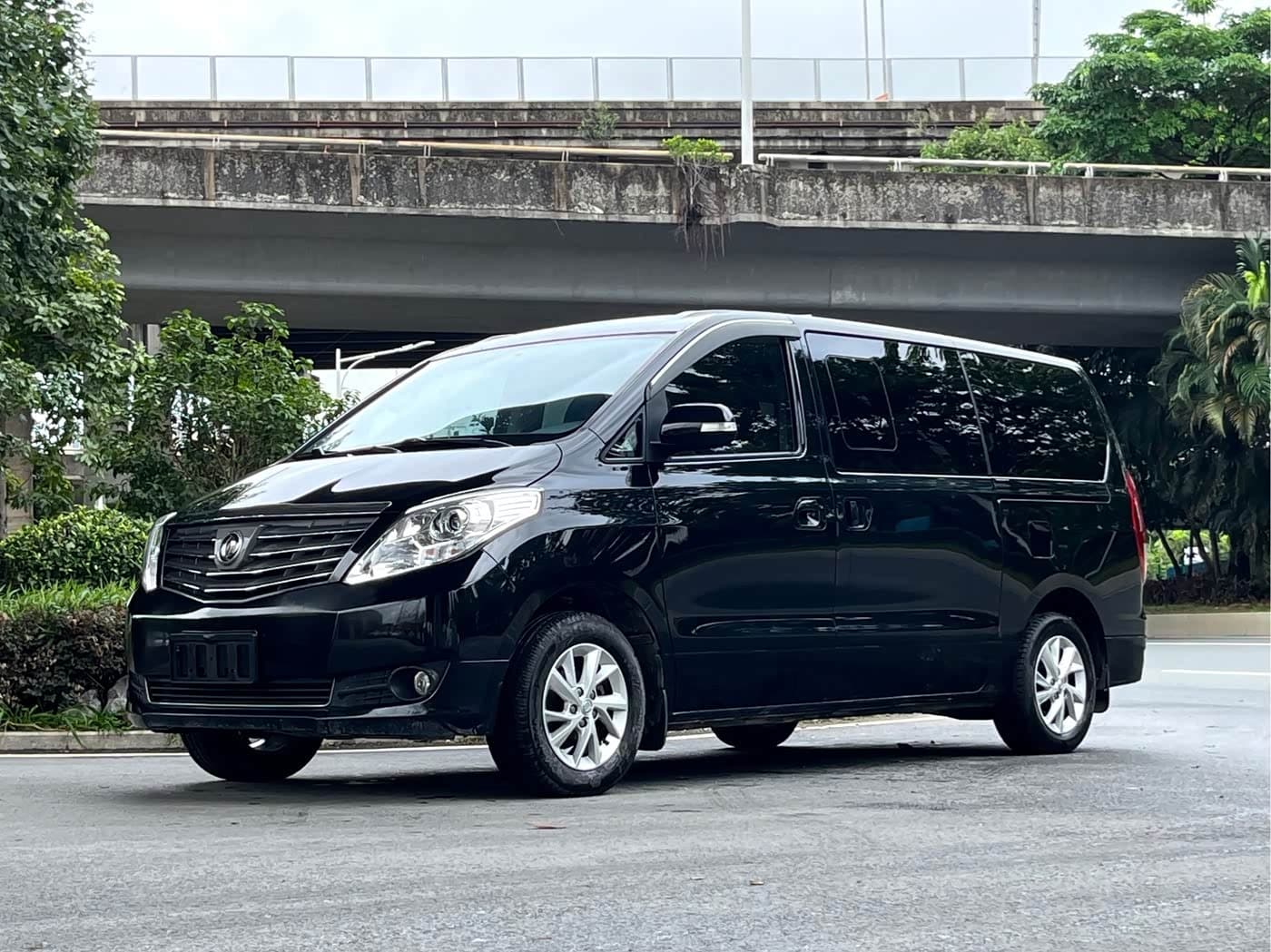 2020 Dongfeng Fengxing PLUS front exterior