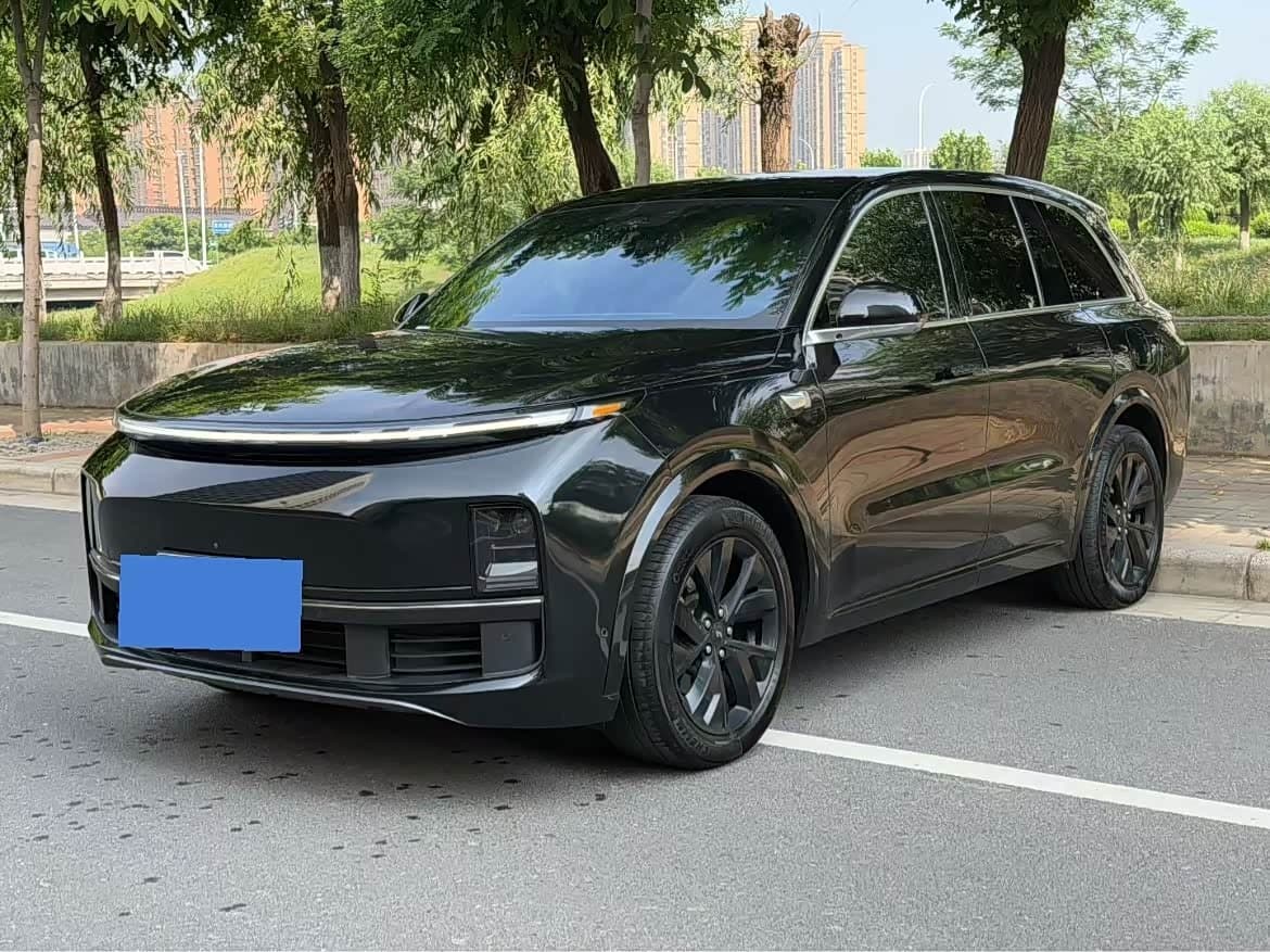 2022 Li Auto Li L8 front exterior