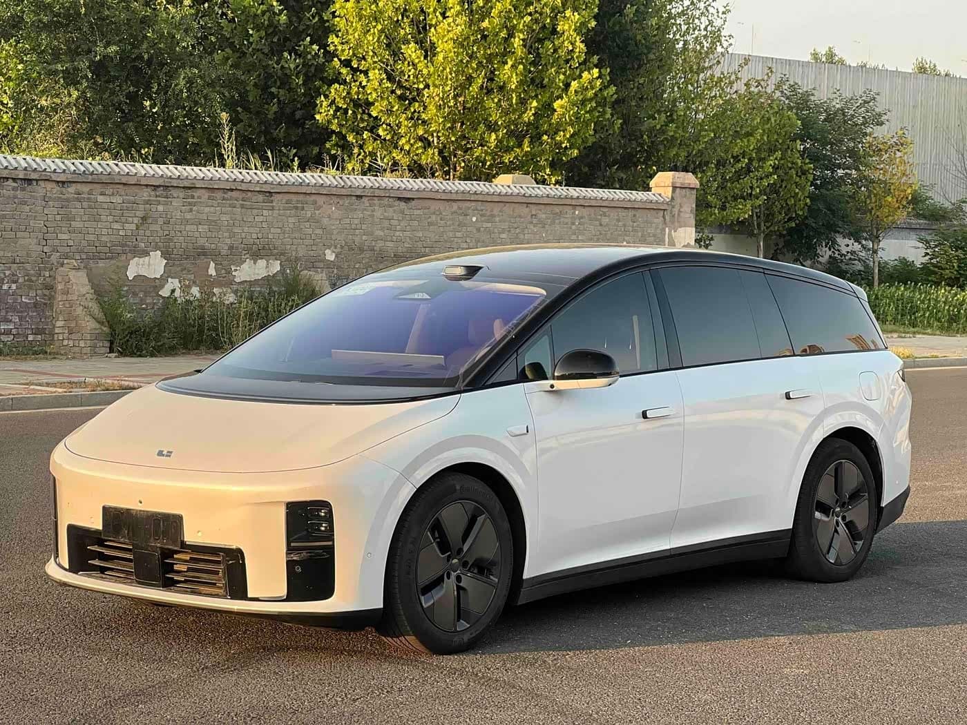2025 Li Auto Li i8