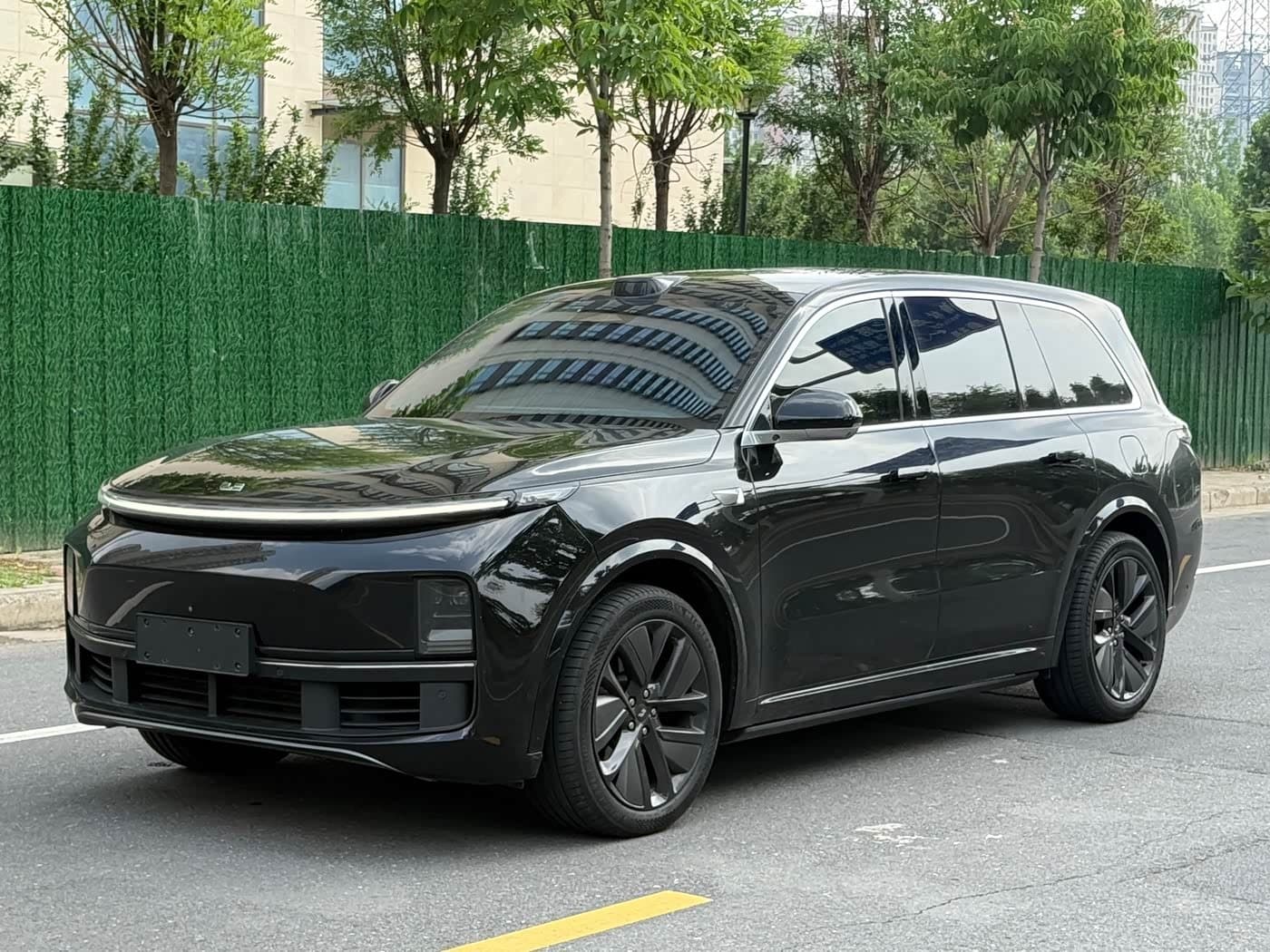 2022 Li Auto Li Xiang L9 front exterior