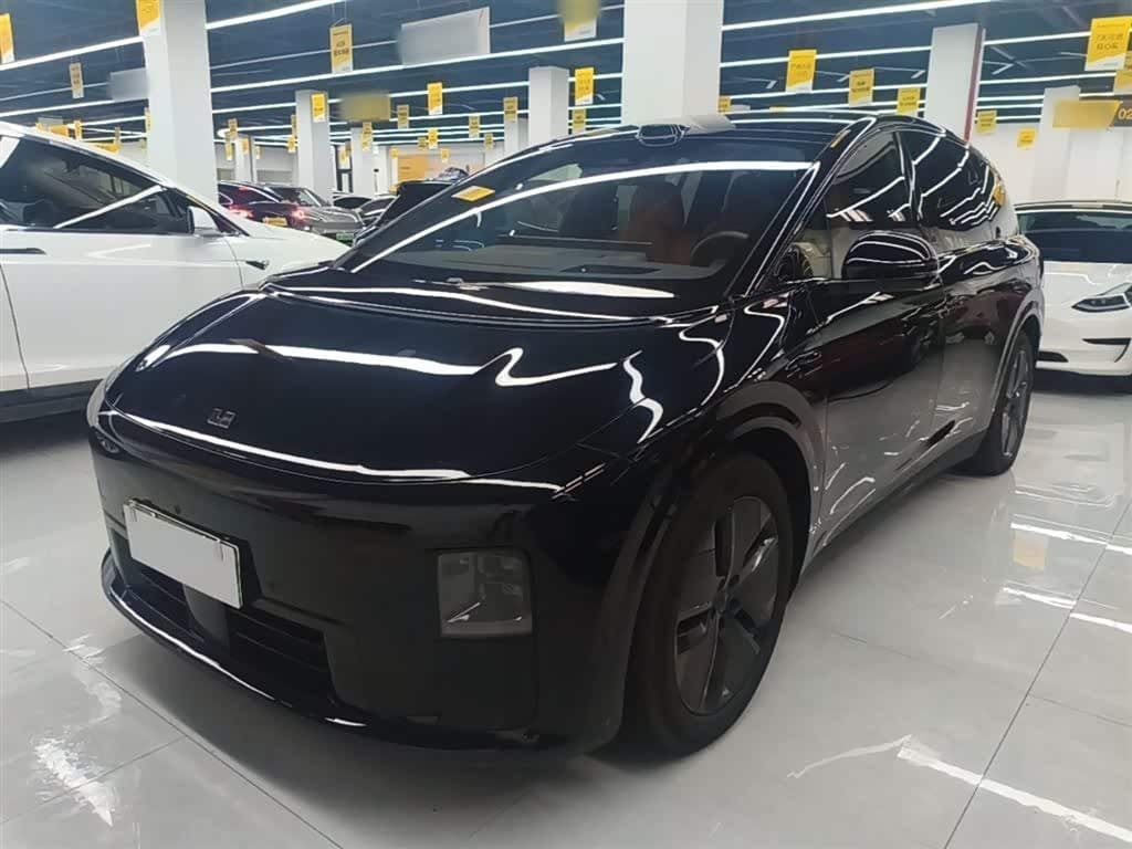2025 Li Auto Li i8