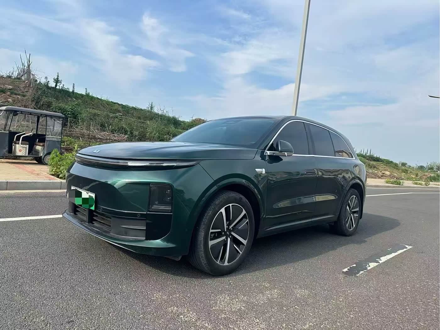 2024 Li Auto L6 front exterior