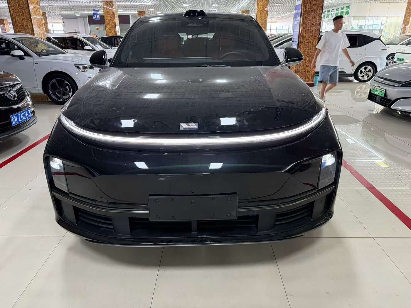 2024 Li Auto L7 front exterior