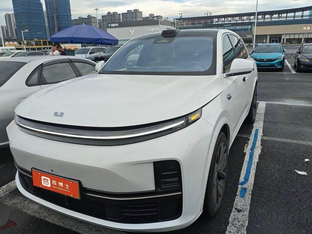 2024 Li Auto L7 front exterior