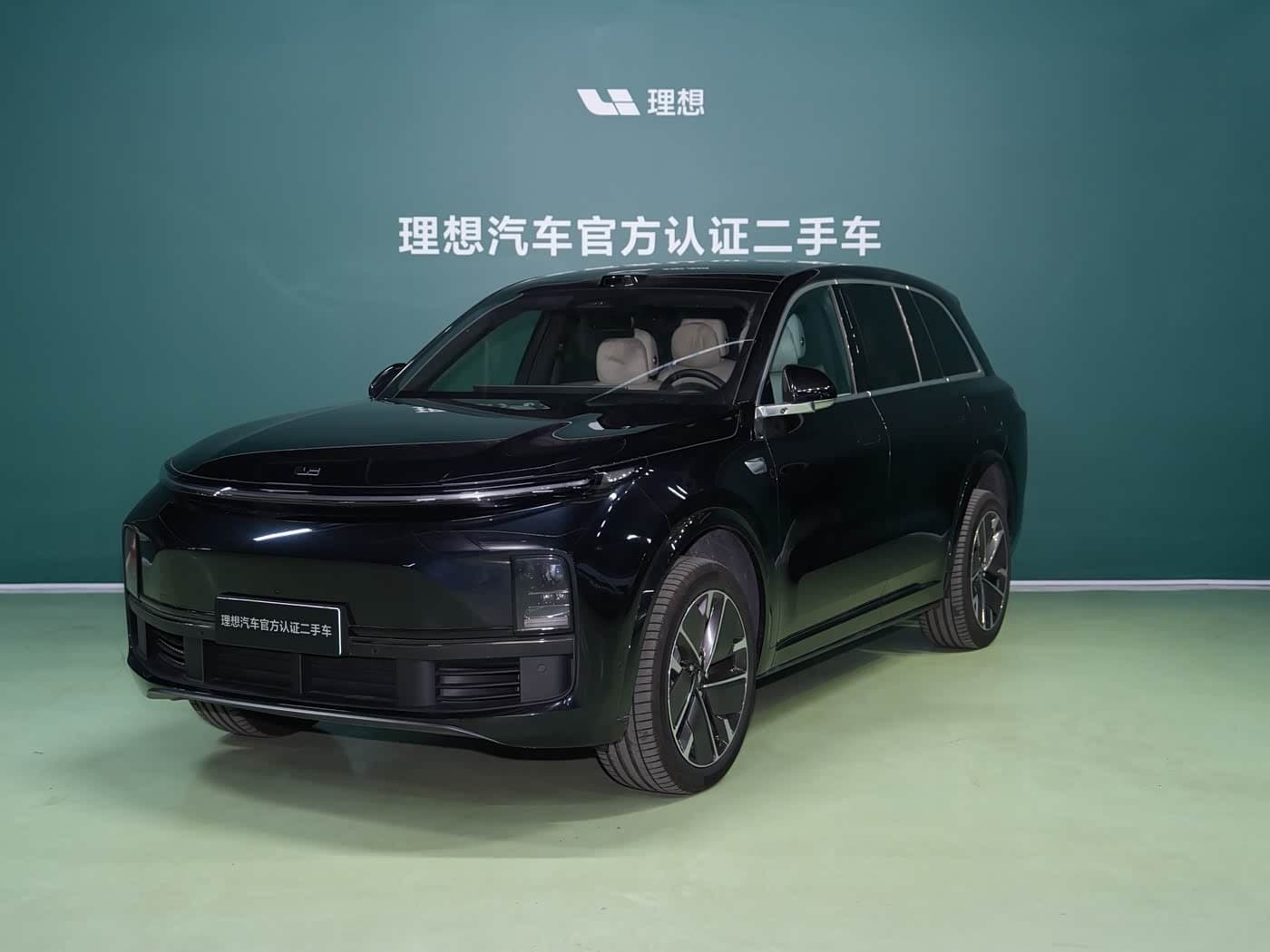 2025 Li Auto Li L8 front exterior