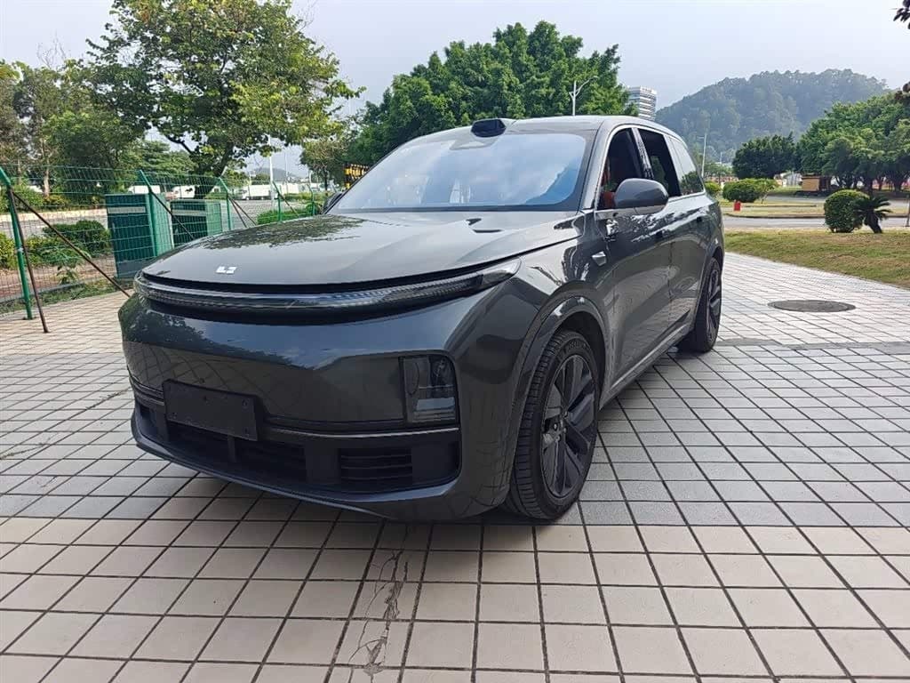 2024 Li Auto Li Xiang L9 front exterior