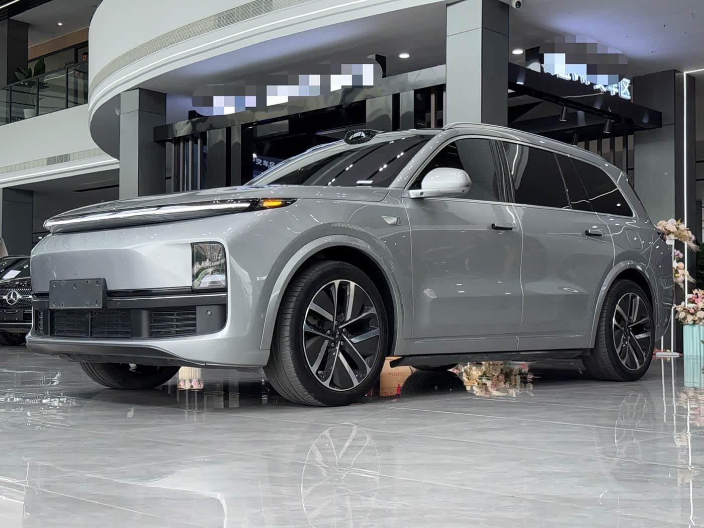 2022 Li Auto Li Xiang L9 front exterior