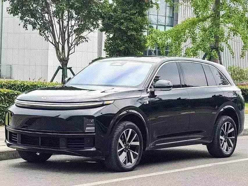 2022 Li Auto L7 front exterior