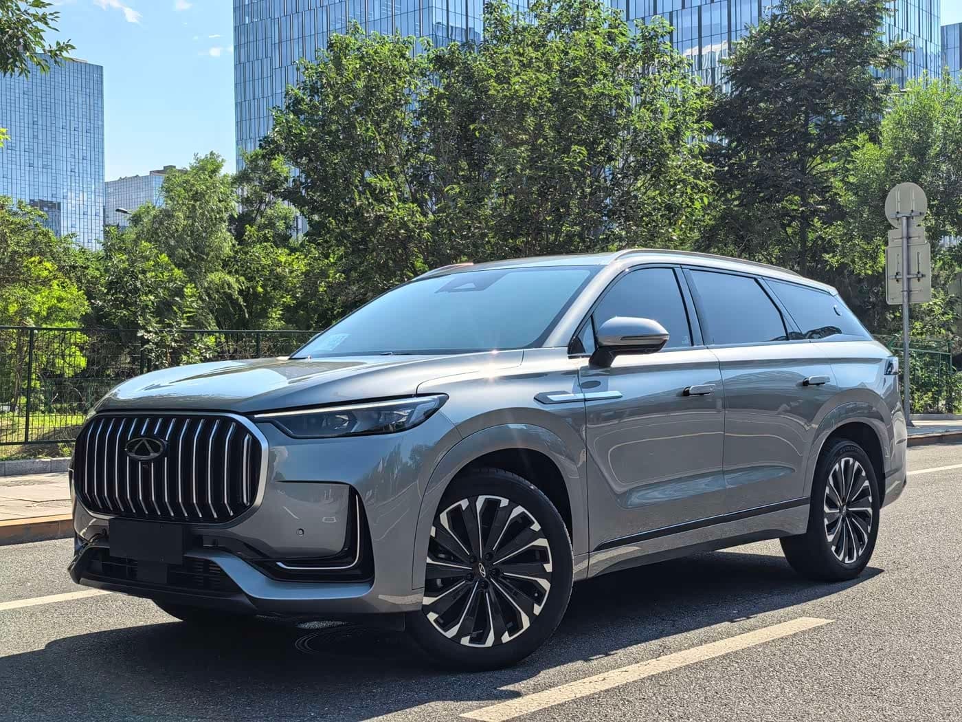 2024 Chery Tiggo 9 front exterior