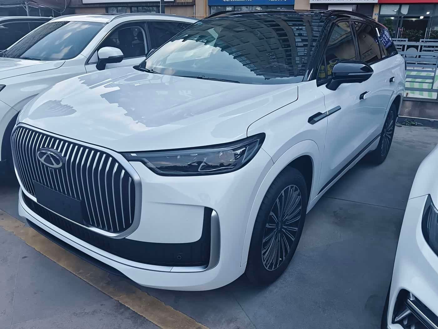 2024 Chery Tiggo 9 front exterior