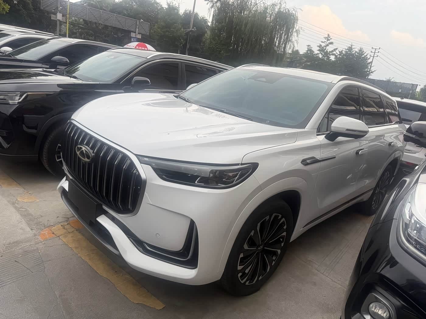 2024 Chery Tiggo 9 front exterior