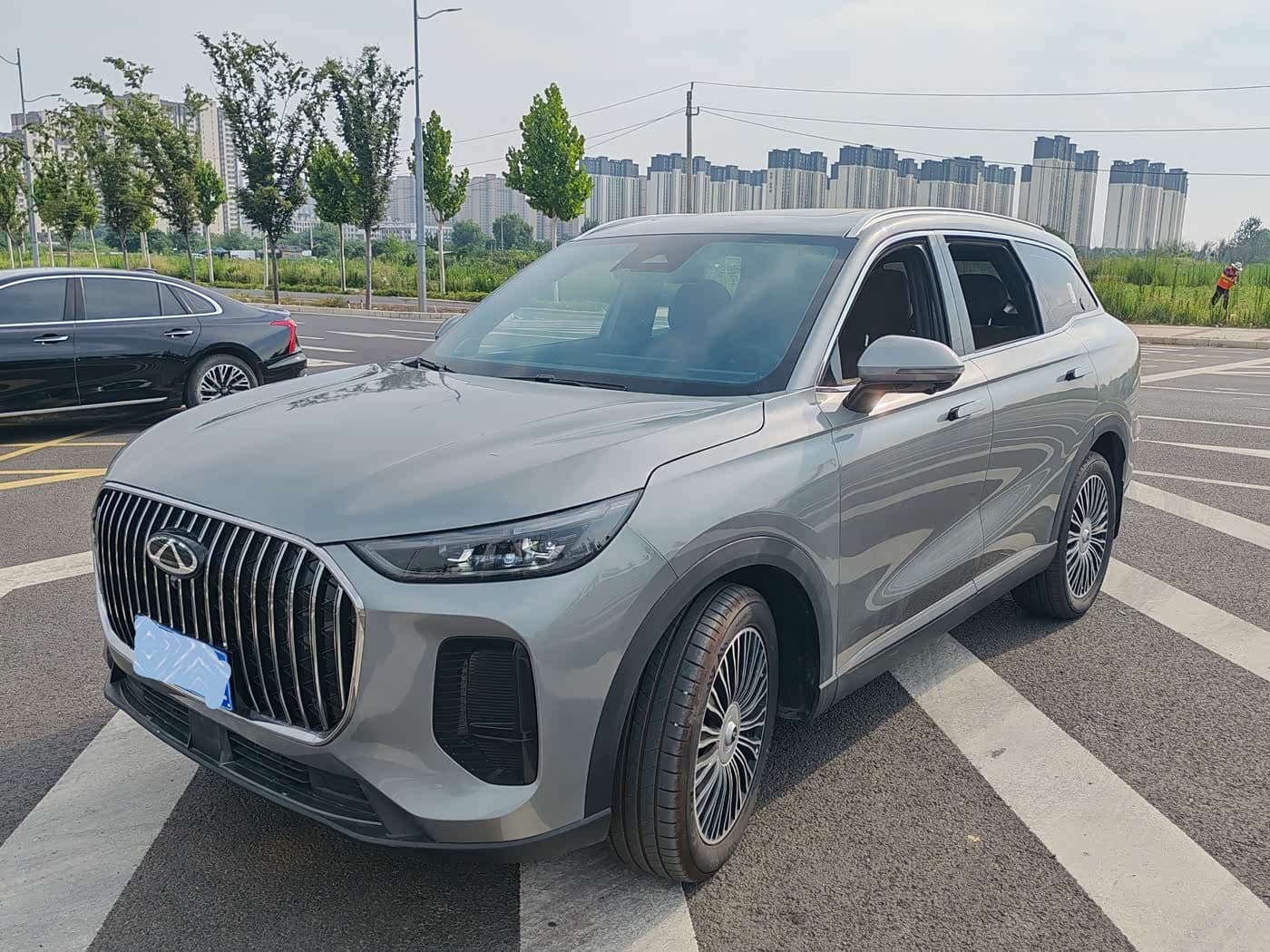 2025 Chery Tiggo 9 front exterior