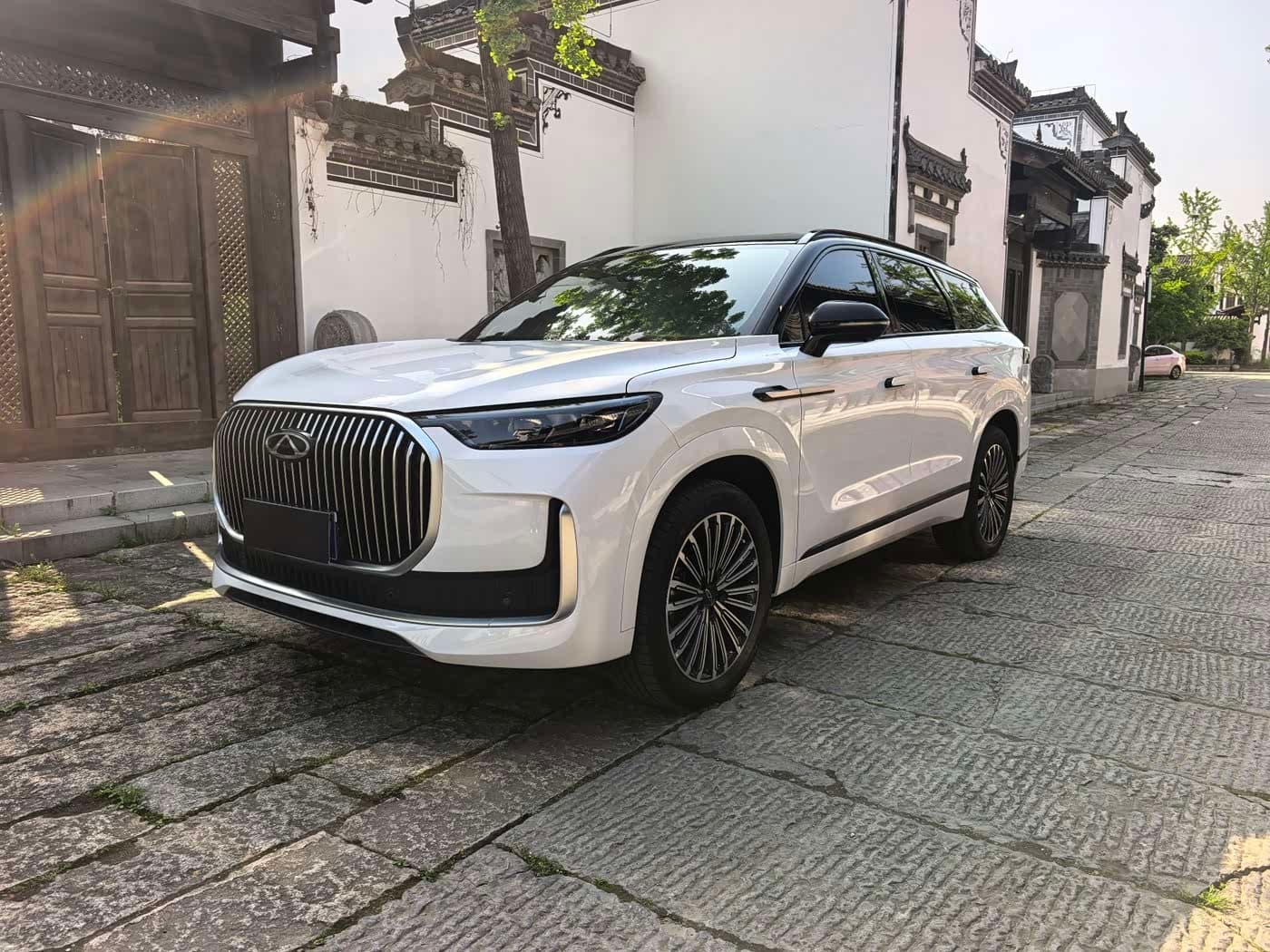 2024 Chery Tiggo 9 front exterior