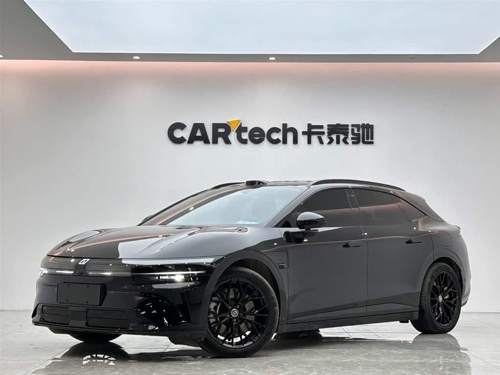 2025 Zeekr 007GT front exterior