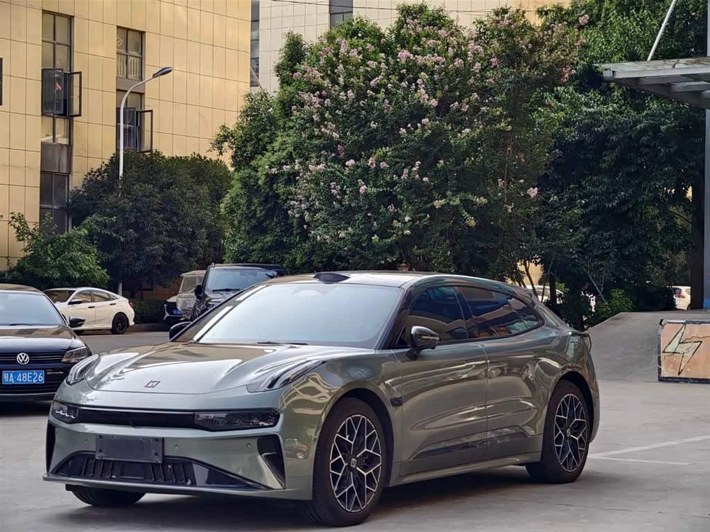 2024 Zeekr 001 front exterior