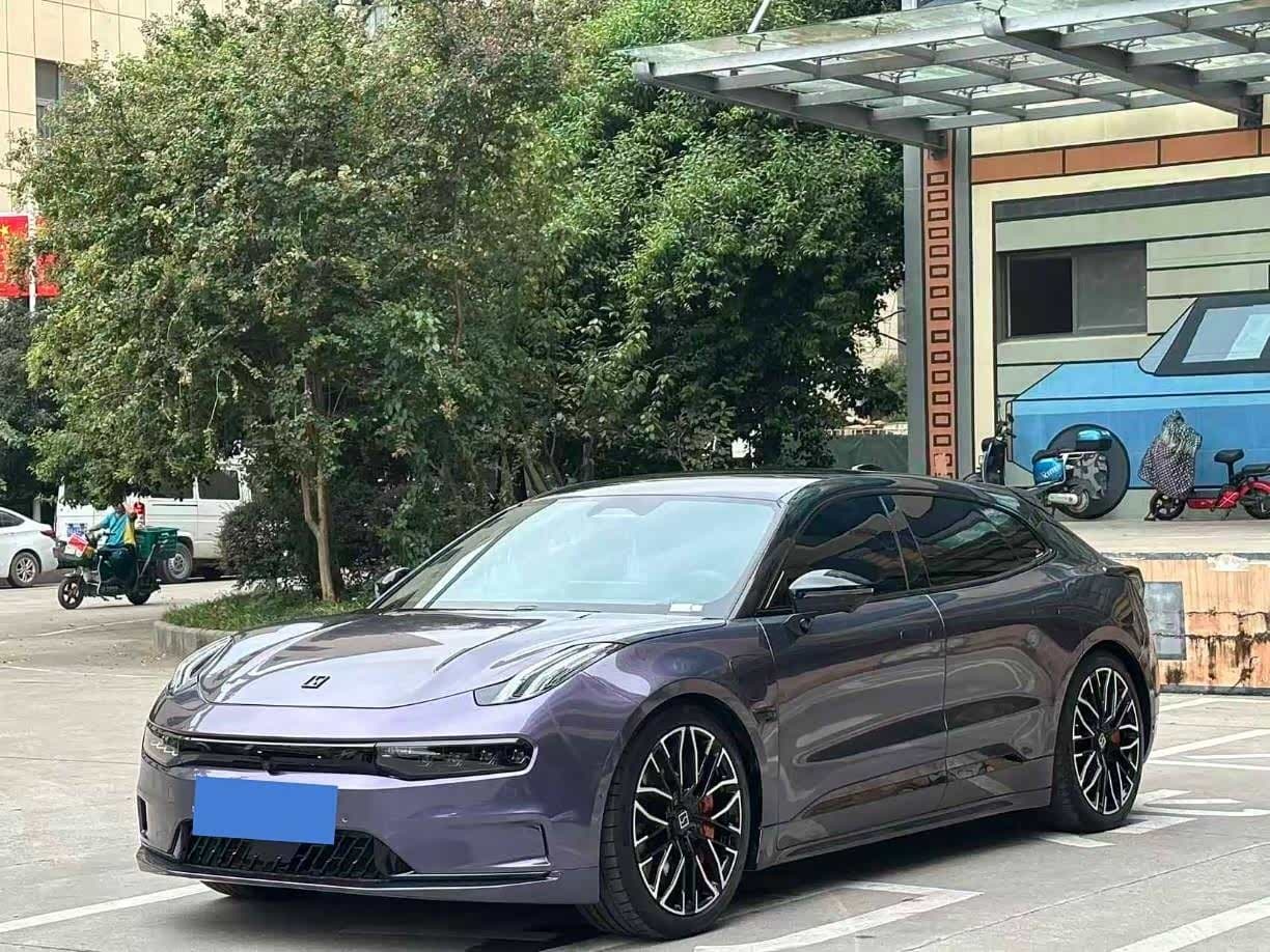2023 Zeekr 001 front exterior