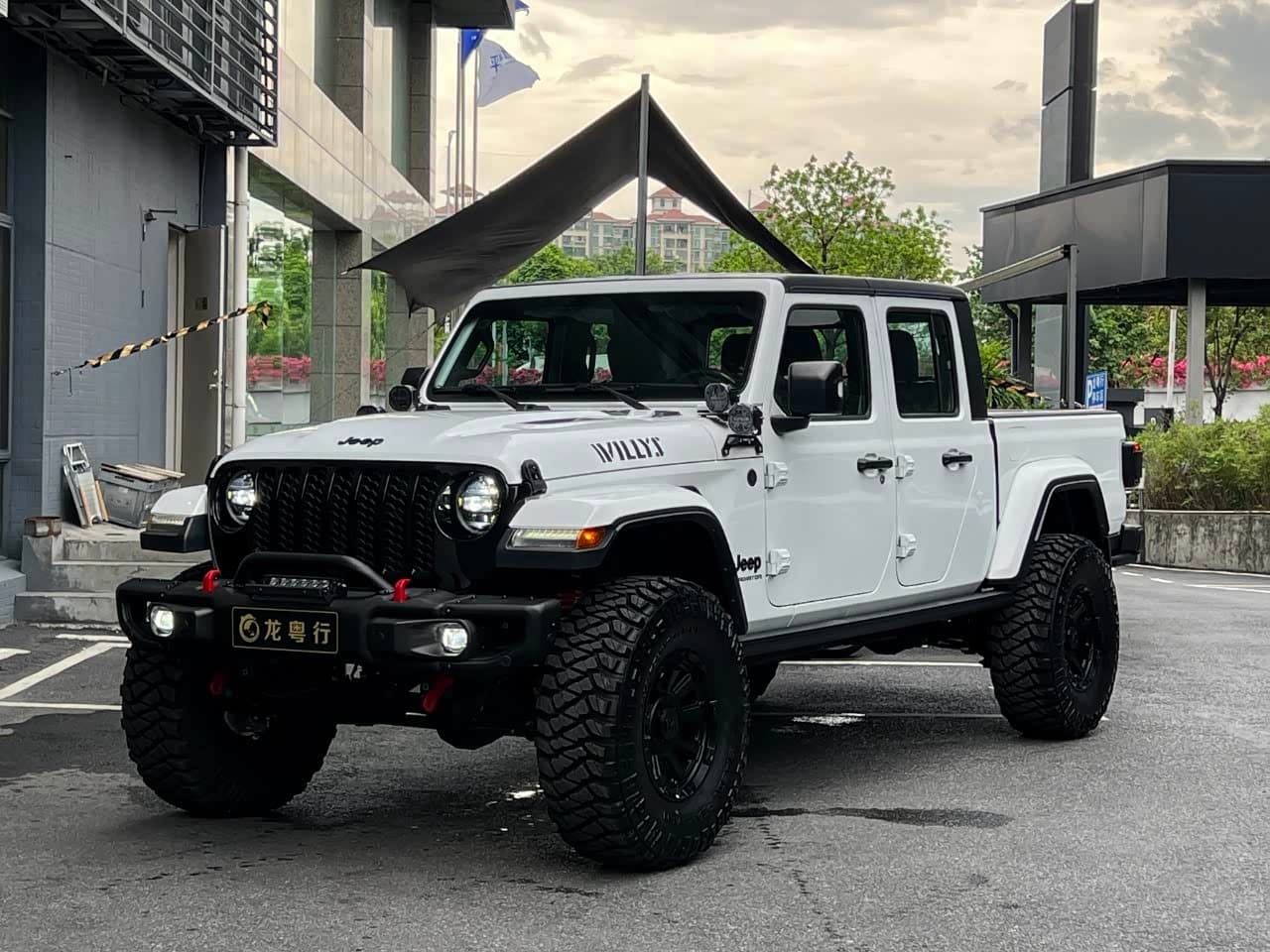 2023 Jeep Gladiator