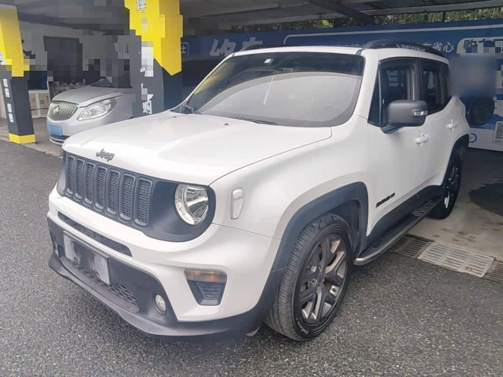 2020 Jeep Renegade front exterior