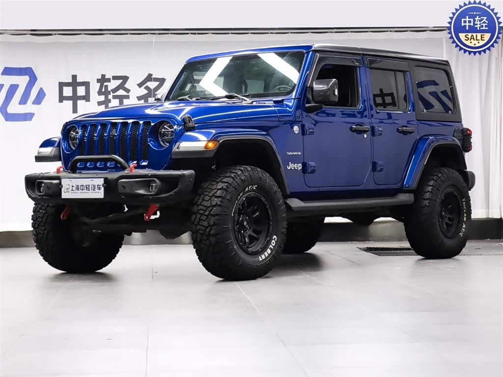2020 Jeep Wrangler front exterior